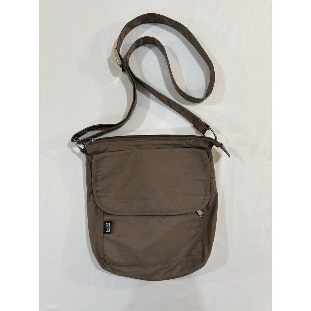 EUC Brown Peak Crossbody Purse Travel Lightweight Compact Bag